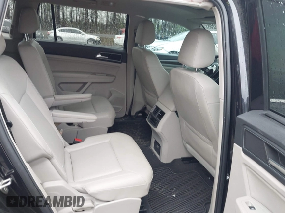 2019 Volkswagen Atlas SEL with VIN 1V2MR2CA4KC592087, listed as a IAAI auction lot 41961829 with 101,267 mi miles and . Bid and sale history available at DreamBid. Image 8.