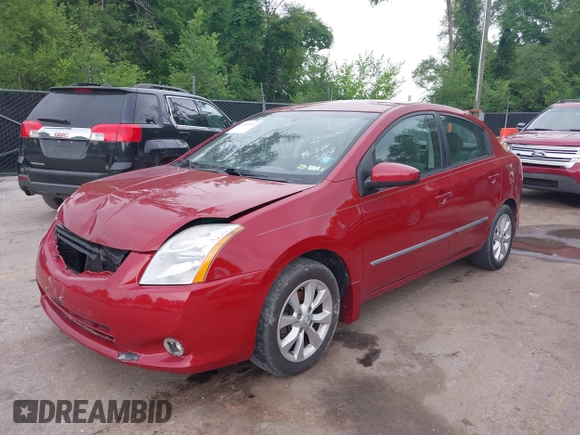 2010 Nissan Sentra S z VIN 3N1AB6AP9AL642303, wystawiony jako IAAI lot #42452652 z przebiegiem 130 486 mil mil oraz . Historia ofert i sprzedaży dostępna na DreamBid. Obrazek 2.