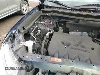 2019 Mitsubishi Outlander ES z VIN JA4AZ3A3XKZ053138, wystawiony jako Copart lot #82040395 z przebiegiem 47 150 mil mil oraz Czysty tytuł • Clean title. Historia ofert i sprzedaży dostępna na DreamBid. Obrazek 13.