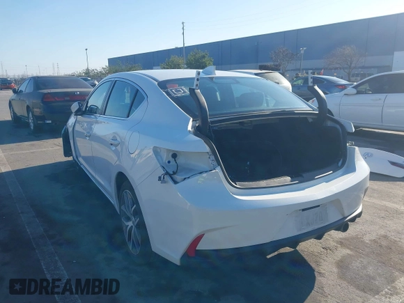 2019 Acura ILX Premium with VIN 19UDE2F72KA012362, listed as a IAAI auction lot 41449524 with 35,682 mi miles and . Bid and sale history available at DreamBid. Image 3.