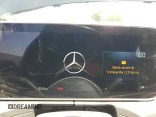 2022 Mercedes-Benz C 300 z VIN W1KAF4HB4NR036945, wystawiony jako Copart lot #52818815 z przebiegiem 6 068 mil mil oraz Szkoda całkowita • Salvage title. Historia ofert i sprzedaży dostępna na DreamBid. Obrazek 9.