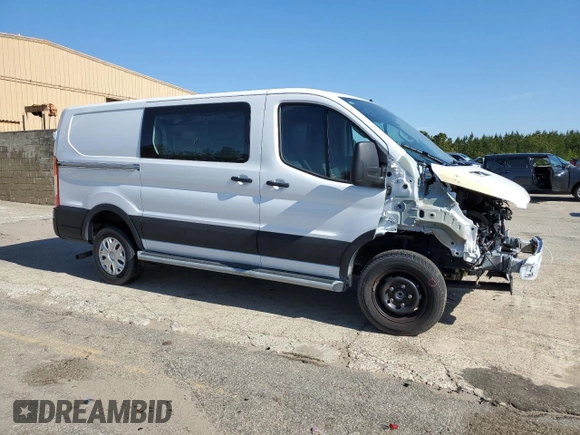 2024 Ford Transit Cargo with VIN 1FTBR1Y85RKA71078, listed as a Copart auction lot 53077775 with 6,991 mi miles and Clean Title. Bid and sale history available at DreamBid. Image 4.