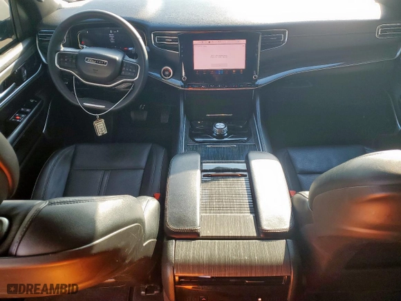 2022 Jeep Wagoneer Series II with VIN 1C4SJUBTXNS202022, listed as a Copart auction lot 46900585 with 62,031 mi miles and Clean Title. Bid and sale history available at carsss.com. Image 8.