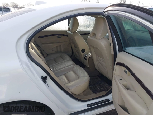 2007 Volvo S80 V8 z VIN YV1AH852971030747, wystawiony jako IAAI lot #41208553 z przebiegiem 147 655 mil mil oraz . Historia ofert i sprzedaży dostępna na DreamBid. Obrazek 8.