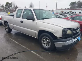 2006 Chevrolet Silverado 1500 LS with VIN 1GCEC19X96Z271646, listed as a IAAI auction lot 41412231 with 213,065 mi miles. Bid and sale history available at carsss.com. Image 1.