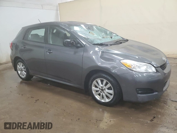 2011 Toyota Matrix z VIN 2T1KU4EE9BC680160, wystawiony jako Copart lot #50190875 z przebiegiem 115 747 mil mil oraz Czysty tytuł • Clean title. Historia ofert i sprzedaży dostępna na DreamBid. Obrazek 4.