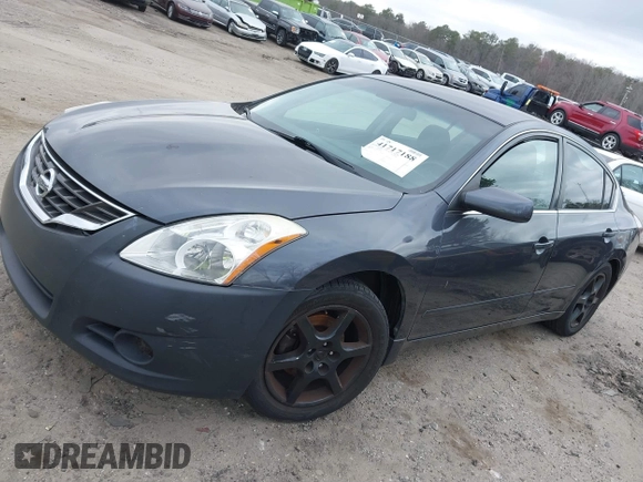 2012 Nissan Altima 2.5 S with VIN 1N4AL2AP4CN561298, listed as a IAAI auction lot 41717188 with 200,929 mi miles. Bid and sale history available at carsss.com. Image 2.