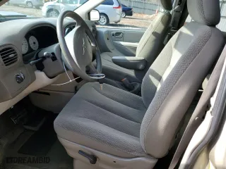 2006 Chrysler Town & Country SWB with VIN 1A4GP45R66B540761, listed as a Copart auction lot 86452974 with 157,714 mi miles and Salvage Title. Bid and sale history available at carsss.com. Image 7.