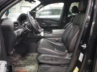 2025 Honda Pilot TrailSport with VIN 5FNYG1H64SB020320, listed as a Copart auction lot 46643125 with 12,517 mi miles and Salvage Title. Bid and sale history available at carsss.com. Image 7.