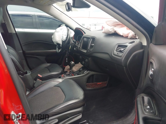 2020 Jeep Compass Trailhawk with VIN 3C4NJDDB5LT166656, listed as a IAAI auction lot 42184661 with 131,080 mi miles and . Bid and sale history available at DreamBid. Image 5.