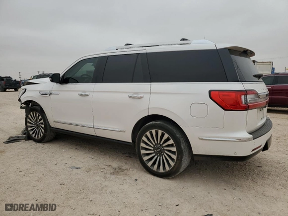 2019 Lincoln Navigator Reserve with VIN 5LMJJ2LT5KEL12736, listed as a Copart auction lot 43811855 with 67,723 mi miles and Salvage Title. Bid and sale history available at carsss.com. Image 2.