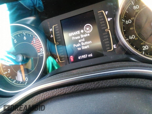 2020 Jeep Cherokee Altitude with VIN 1C4PJMLX3LD635710, listed as a IAAI auction lot 42105751 with 41,957 mi miles and . Bid and sale history available at DreamBid. Image 7.