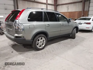 2007 Volvo XC90 I6 with VIN YV4CZ982071347164, listed as a IAAI auction lot 42020061 with 121,349 mi miles. Bid and sale history available at carsss.com. Image 4.