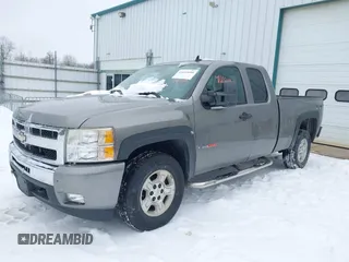 2007 Chevrolet Silverado 1500 with VIN 1GCFK19Y67Z508465, listed as a IAAI auction lot 41615109 with 148,381 mi miles and . Bid and sale history available at DreamBid. Image 17.