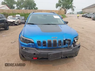 2019 Jeep Cherokee Trailhawk Elite with VIN 1C4PJMBN9KD258508, listed as a IAAI auction lot 42389006 with 106,480 mi miles and . Bid and sale history available at DreamBid. Image 12.
