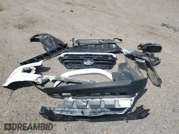 2018 Toyota Tacoma SR5 z VIN 3TMAZ5CN0JM056596, wystawiony jako Copart lot #58373385 z przebiegiem 60 798 mil mil oraz Szkoda całkowita • Salvage title. Historia ofert i sprzedaży dostępna na DreamBid. Obrazek 12.