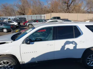 2019 Chevrolet Traverse LS with VIN 1GNEVFKW4KJ242550, listed as a IAAI auction lot 41150105 with 139,480 mi miles. Bid and sale history available at carsss.com. Image 14.