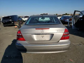 2005 Mercedes-Benz E 500 z VIN WDBUF83J35X166495, wystawiony jako Copart lot #74104874 z przebiegiem 107 329 mil mil oraz Czysty tytuł • Clean title. Historia ofert i sprzedaży dostępna na DreamBid. Obrazek 6.