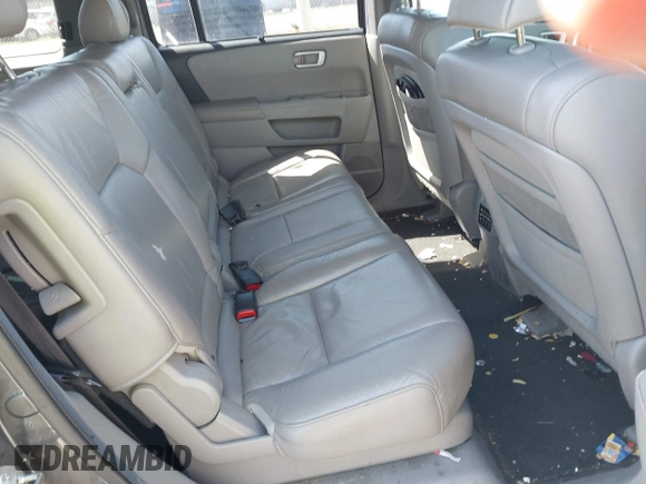 2011 Honda Pilot Touring with VIN 5FNYF4H95BB090892, listed as a IAAI auction lot 41878404 with 131,757 mi miles. Bid and sale history available at carsss.com. Image 8.