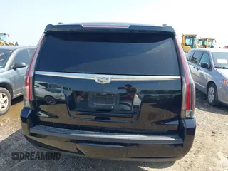 2017 Cadillac Escalade Luxury z VIN 1GYS3BKJ4HR354882, wystawiony jako IAAI lot #41920813 z przebiegiem 122 982 mil mil oraz . Historia ofert i sprzedaży dostępna na DreamBid. Obrazek 16.