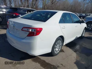 2012 Toyota Camry L with VIN 4T1BF1FK4CU585244, listed as a IAAI auction lot 41888327 with 124,138 mi miles. Bid and sale history available at carsss.com. Image 4.