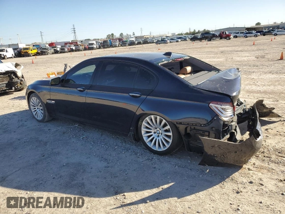 2010 BMW 7 Series 750Li with VIN WBAKB8C58ACY63182, listed as a Copart auction lot 87037964 with 83,484 mi miles and Salvage title. Bid and sale history available at DreamBid. Image 2.