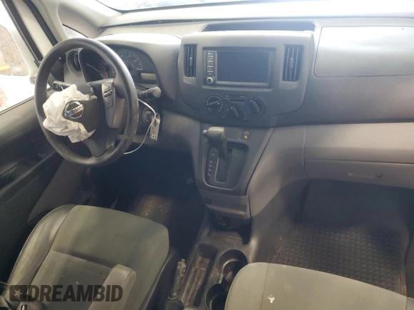 2021 Nissan NV200 S z VIN 3N6CM0KN2MK700673, wystawiony jako Copart lot #47874355 z przebiegiem 71 906 mil mil oraz Czysty tytuł • Clean title. Historia ofert i sprzedaży dostępna na DreamBid. Obrazek 8.