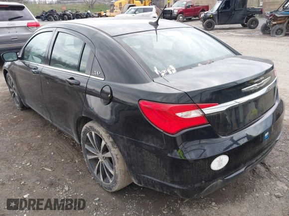 2013 Chrysler 200 Limited with VIN 1C3CCBCG4DN736817, listed as a IAAI auction lot 42146581 with 111,670 mi miles. Bid and sale history available at carsss.com. Image 3.
