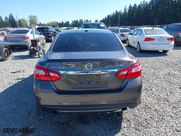 2017 Nissan Altima 2.5 SR with VIN 1N4AL3AP8HC180059, listed as a IAAI auction lot 42075133 with 197,955 mi miles. Bid and sale history available at carsss.com. Image 16.