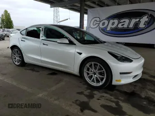 2021 Tesla Model 3 Standard Range Plus z VIN 5YJ3E1EA1MF072130, wystawiony jako Copart lot #53911095 z przebiegiem 35 075 mil mil oraz Szkoda całkowita • Salvage title. Historia ofert i sprzedaży dostępna na DreamBid. Obrazek 4.