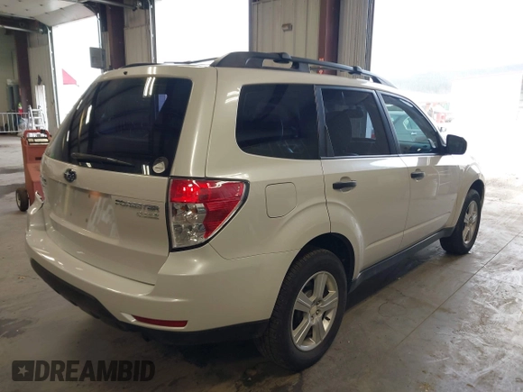 2012 Subaru Forester 2.5X with VIN JF2SHABC0CH461107, listed as a IAAI auction lot 42000513 with 70,598 mi miles. Bid and sale history available at carsss.com. Image 4.