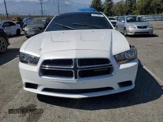 2013 Dodge Charger SE z VIN 2C3CDXBG3DH549962, wystawiony jako Copart lot #55110985 z przebiegiem 183 071 mil mil oraz Szkoda całkowita • Salvage title. Historia ofert i sprzedaży dostępna na DreamBid. Obrazek 5.