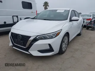 2020 Nissan Sentra S z VIN 3N1AB8BV1LY251208, wystawiony jako IAAI lot #42030362 z przebiegiem 55 257 mil mil oraz . Historia ofert i sprzedaży dostępna na DreamBid. Obrazek 2.
