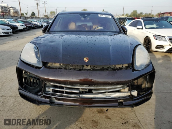 2019 Porsche Cayenne S with VIN WP1AB2AY3KDA61528, listed as a Copart auction lot 43472285 with 64,972 mi miles and Salvage title. Bid and sale history available at DreamBid. Image 5.