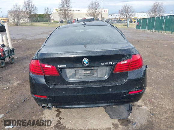 2014 BMW 5 Series 528i xDrive with VIN WBA5A7C56ED612168, listed as a IAAI auction lot 41746600 with 115,117 mi miles and . Bid and sale history available at DreamBid. Image 15.