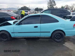 1998 Honda Civic HX with VIN 1HGEJ7127WL127977, listed as a IAAI auction lot 41230187 with 182,000 mi miles. Bid and sale history available at carsss.com. Image 15.