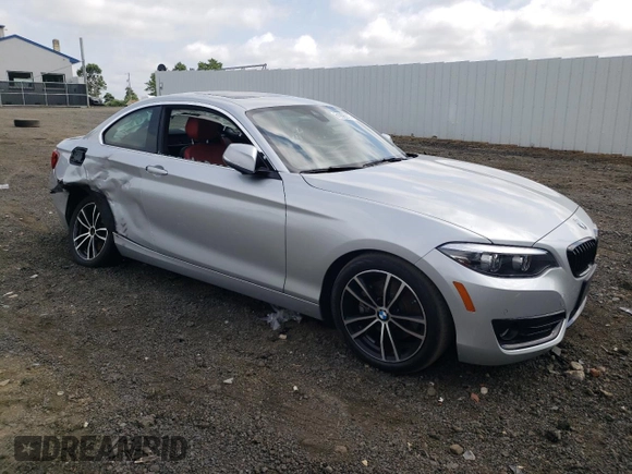 2020 BMW 2 Series 230i xDrive with VIN WBA2J3C0XL7E78702, listed as a Copart auction lot 61998214 with 0 mi miles and Salvage Title. Bid and sale history available at carsss.com. Image 4.