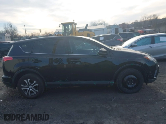 2018 Toyota RAV4 LE with VIN 2T3BFREVXJW711993, listed as a IAAI auction lot 41904430 with 190,191 mi miles. Bid and sale history available at carsss.com. Image 13.