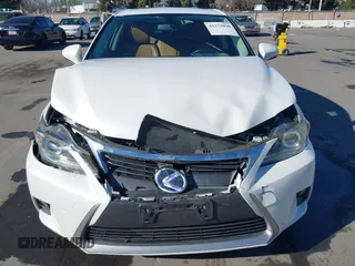 2014 Lexus CT 200h with VIN JTHKD5BH5E2203604, listed as a IAAI auction lot 41372030 with 147,449 mi miles and . Bid and sale history available at DreamBid. Image 12.