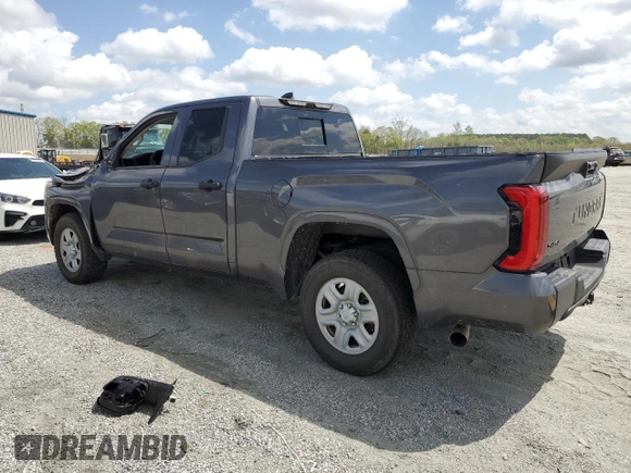 2022 Toyota Tundra SR z VIN 5TFKB5DA7NX047592, wystawiony jako Copart lot #51610295 z przebiegiem 50 737 mil mil oraz Szkoda całkowita • Salvage title. Historia ofert i sprzedaży dostępna na DreamBid. Obrazek 2.