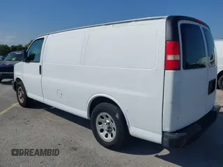 2012 Chevrolet Express Cargo z VIN 1GCSGAFX4C1176269, wystawiony jako IAAI lot #42236598 z przebiegiem 251 408 mil mil oraz . Historia ofert i sprzedaży dostępna na DreamBid. Obrazek 3.