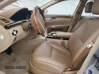 2009 Mercedes-Benz S 550 z VIN WDDNG86X29A248929, wystawiony jako Copart lot #57762735 z przebiegiem 80 190 mil mil oraz Czysty tytuł • Clean title. Historia ofert i sprzedaży dostępna na DreamBid. Obrazek 7.