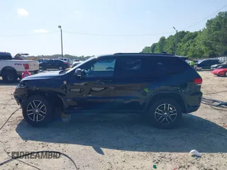 2017 Jeep Grand Cherokee Trailhawk with VIN 1C4RJFLG4HC940652, listed as a IAAI auction lot 42135489 with 102,593 mi miles and . Bid and sale history available at DreamBid. Image 15.