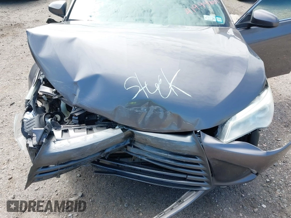 2015 Toyota Camry XLE with VIN 4T4BF1FKXFR465183, listed as a IAAI auction lot 41994681 with 113,891 mi miles and . Bid and sale history available at carsss.com. Image 6.