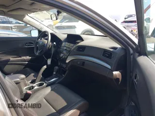 2017 Acura ILX with VIN 19UDE2F32HA002193, listed as a IAAI auction lot 41705093 with 92,811 mi miles. Bid and sale history available at carsss.com. Image 5.