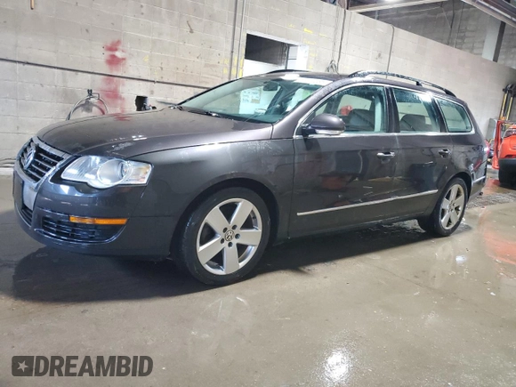 2008 Volkswagen Passat Komfort with VIN WVWLK73C88E240272, listed as a Copart auction lot 57714685 with 155,441 mi miles and Clean title. Bid and sale history available at DreamBid. Image 1.