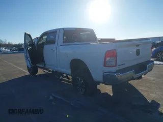 2019 Ram 2500 Big Horn with VIN 3C6UR5DJ3KG605871, listed as a IAAI auction lot 41292336 with 104,270 mi miles and . Bid and sale history available at DreamBid. Image 3.