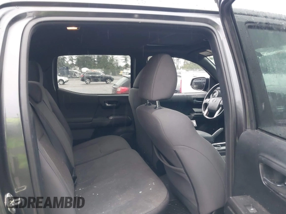 2017 Toyota Tacoma SR5 z VIN 3TMCZ5AN2HM084549, wystawiony jako IAAI lot #41834454 z przebiegiem 143 387 mil mil oraz . Historia ofert i sprzedaży dostępna na DreamBid. Obrazek 8.