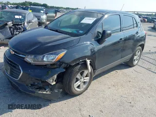 2020 Chevrolet Trax LS with VIN 3GNCJKSB5LL230068, listed as a IAAI auction lot 42390653 with 101,325 mi miles and . Bid and sale history available at DreamBid. Image 2.