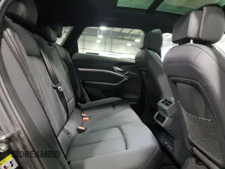 2022 Audi e-tron Premium Plus with VIN WA1LAAGE2NB009791, listed as a Copart auction lot 83365324 with 23,763 mi miles and Salvage title. Bid and sale history available at DreamBid. Image 11.